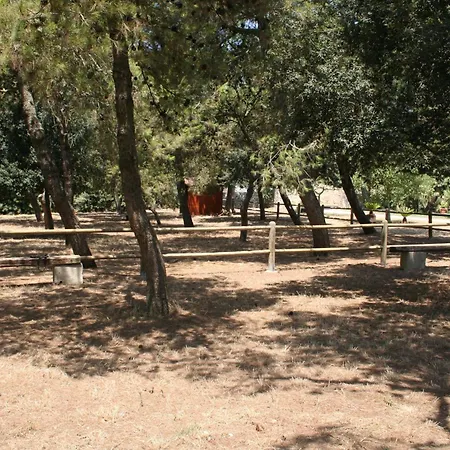 Alloggio per agriturismo Masseria Autigne *